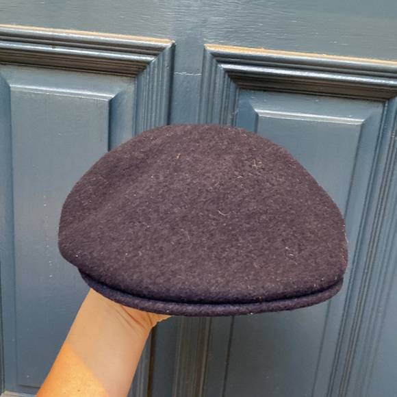 Classic Premium Wool English Newsboy Cap in Navy Blue - Picture 4 of 10